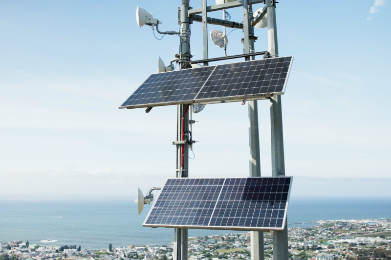 Choosing Between Connected and Off-grid Solar in United States